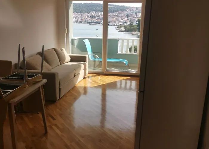 Croatika On The * Trogir